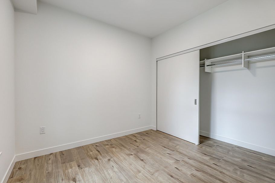 517 3594 Malsum Drive North Vancouver, BC - 15