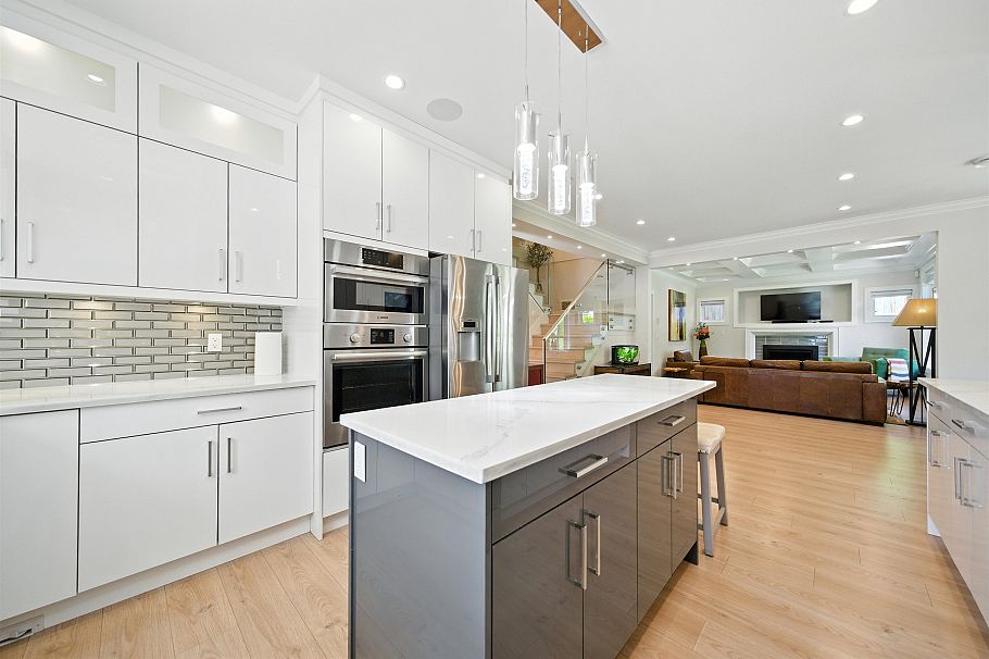 870 Browning Place North Vancouver, BC - 13