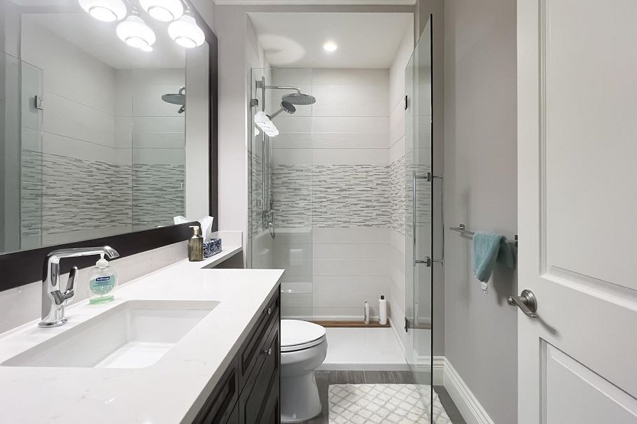 2071 W 36th Avenue Vancouver, BC - 17