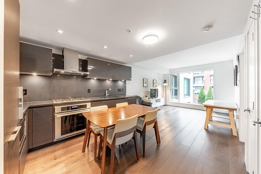 201 1561 W 57th Avenue Vancouver, BC - 1