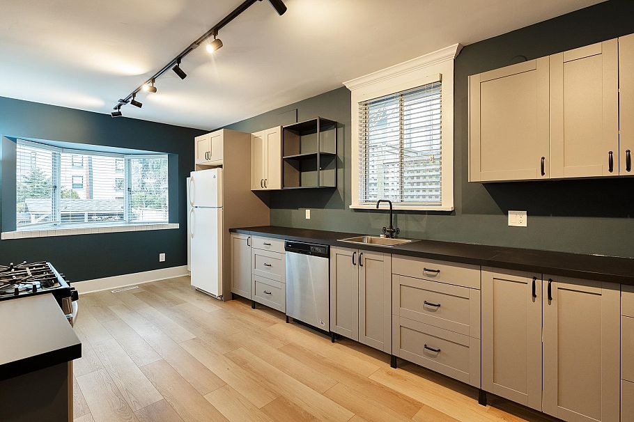 1511 Barclay Street Vancouver, BC - 1