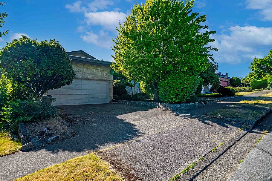 7791 Sparbrook Crescent Vancouver, BC - 1