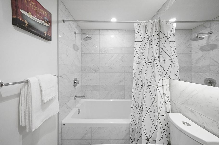 1884 87 Nelson Street Vancouver, BC - 16