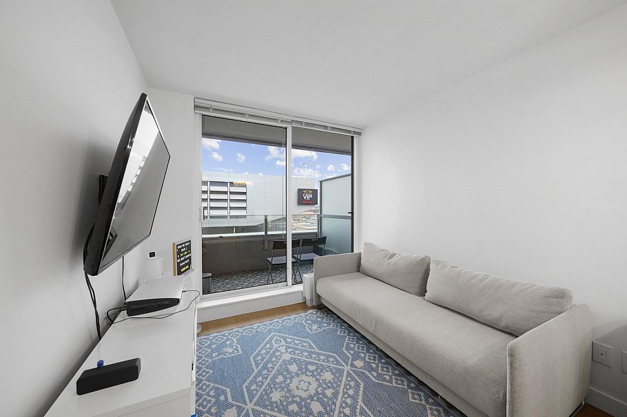 811 489 Interurban Way Vancouver, BC - 9