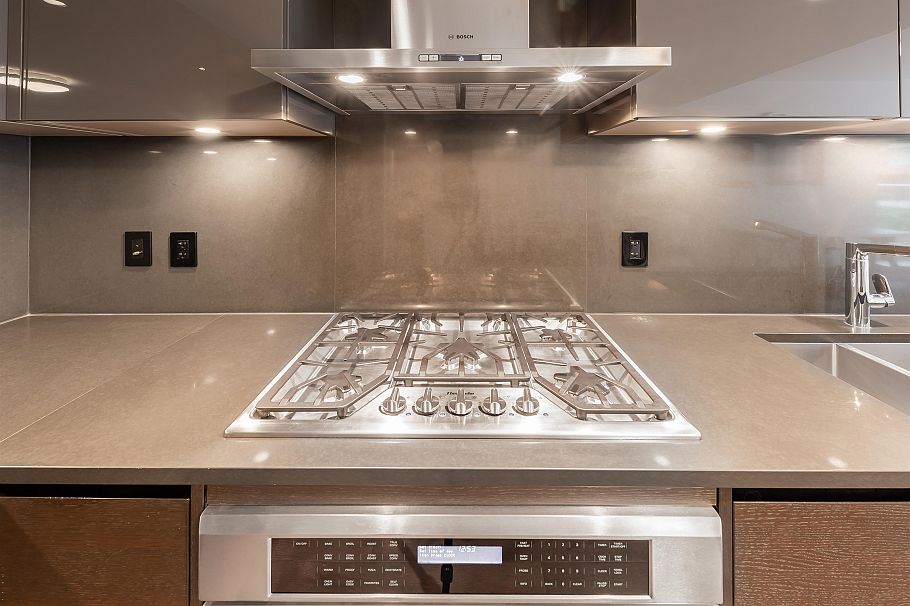 201 1561 W 57th Avenue Vancouver, BC - 6