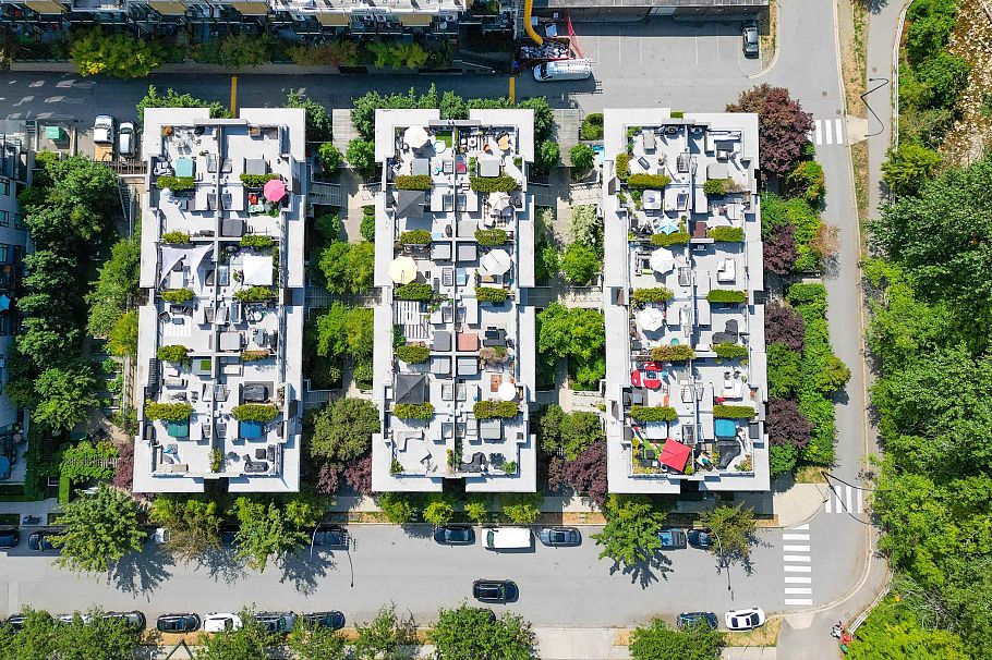 115 735 W 15th Street North Vancouver, BC - 39