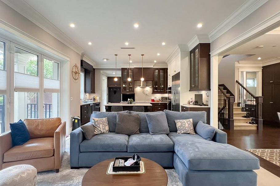 2071 W 36th Avenue Vancouver, BC - 6