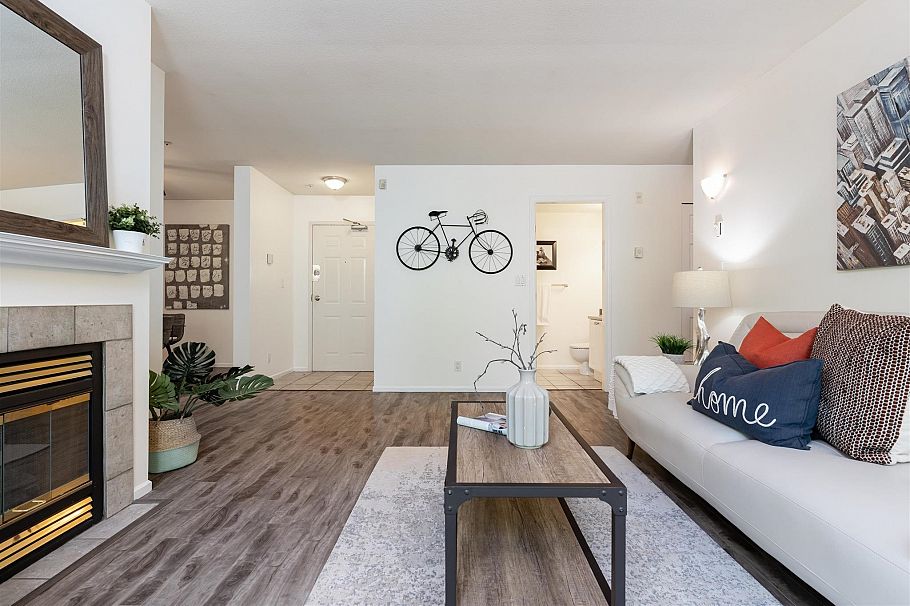 PH12 223 Mountain Highway North Vancouver, BC - 5