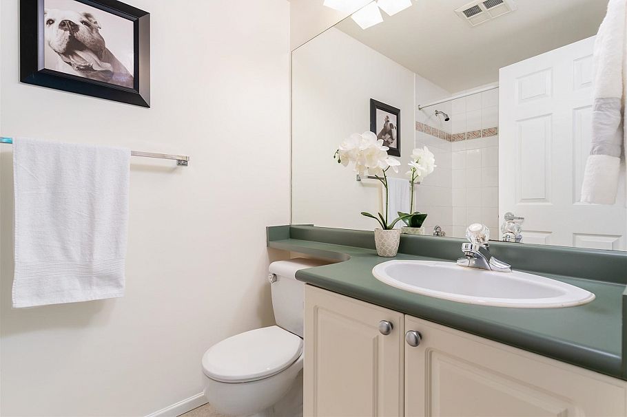 PH12 223 Mountain Highway North Vancouver, BC - 29