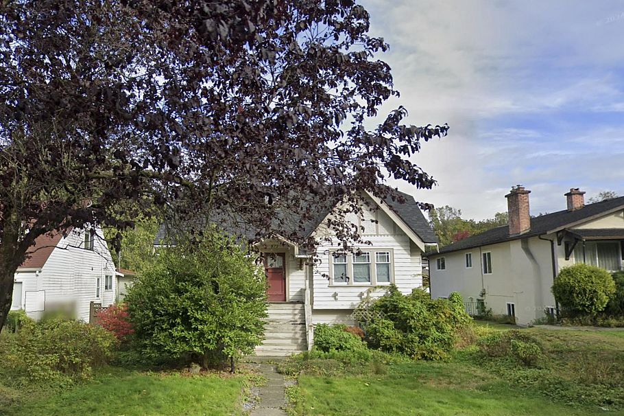 877 W 28th Avenue Vancouver, BC - 3