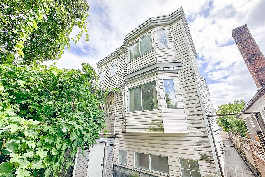 3630 Cambridge Street Vancouver, BC - 9