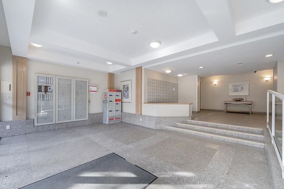 1204 3455 Ascot Place Vancouver, BC - 4