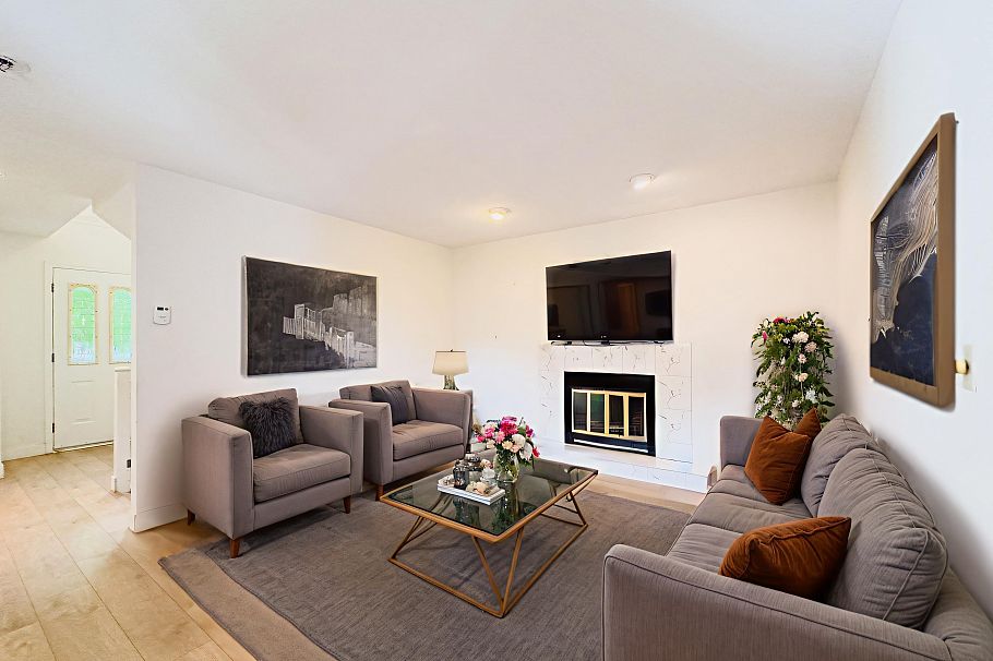 3630 Cambridge Street Vancouver, BC - 2