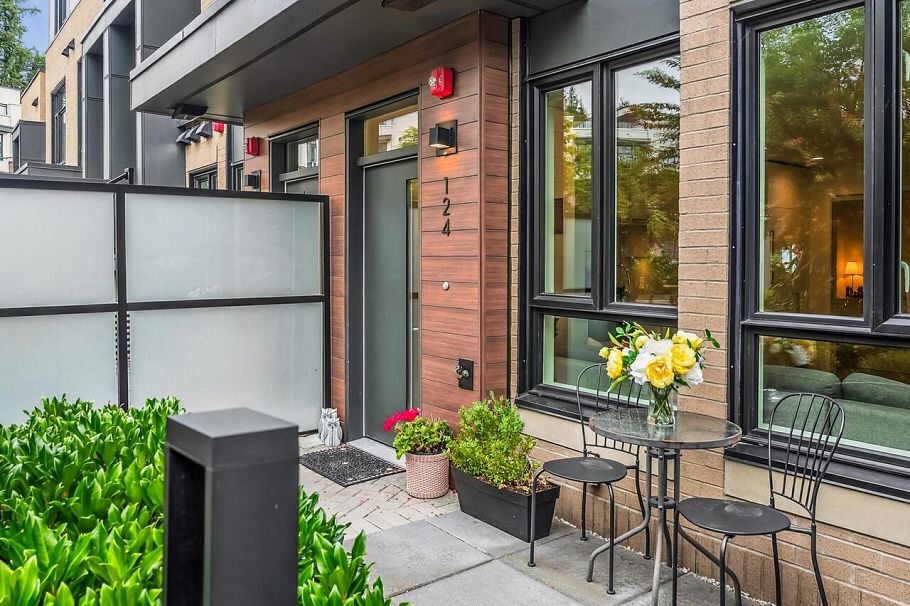 124 2035 Glenaire Drive North Vancouver, BC - 3