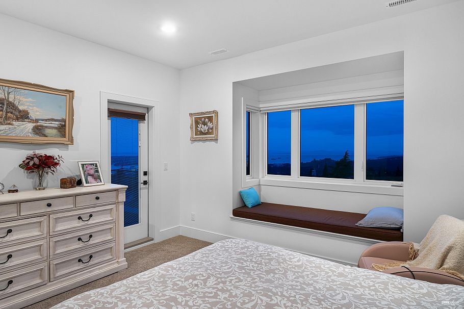 4061 St. Pauls Avenue North Vancouver, BC - 19