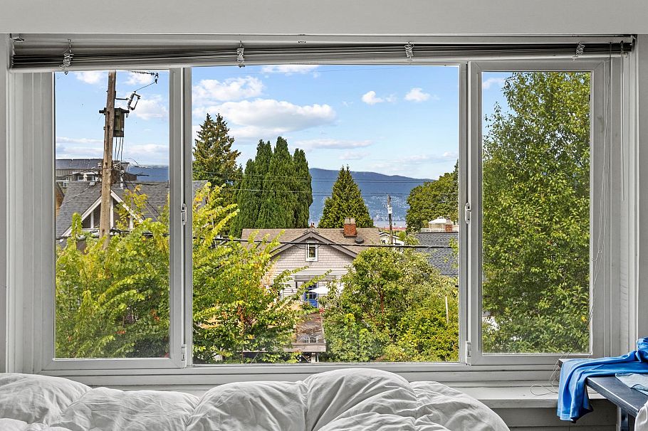 3579 W 18th Avenue Vancouver, BC - 3