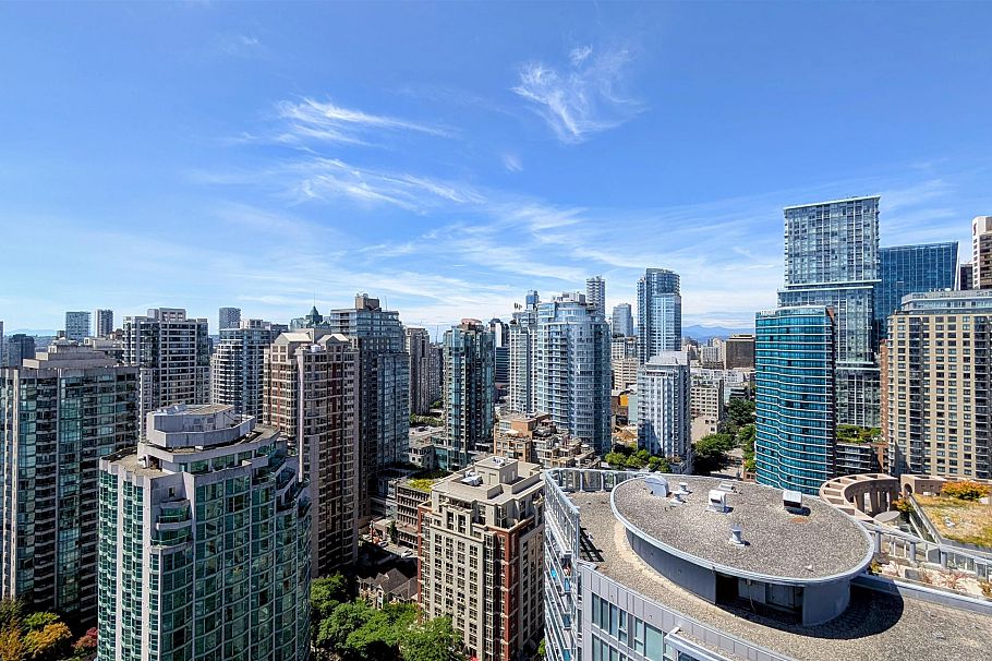 3301 233 Robson Street Vancouver, BC - 1