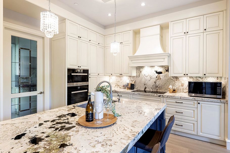 3981 W 35th Avenue Vancouver, BC - 10