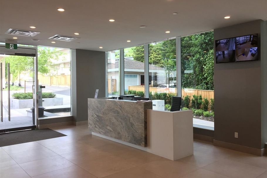 2006 8189 Cambie Street Vancouver, BC - 1