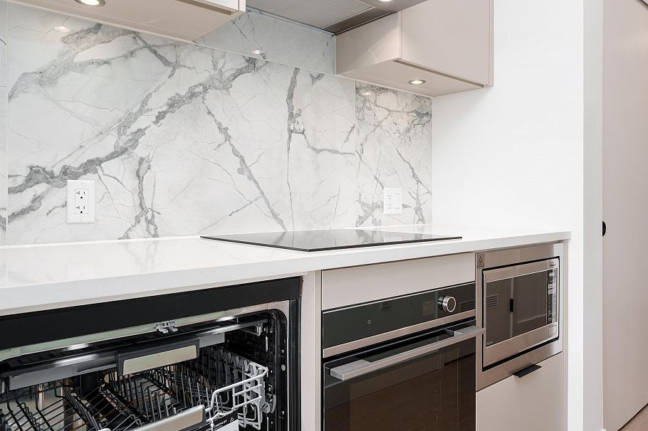 359 422 E 3rd Street North Vancouver, BC - 17