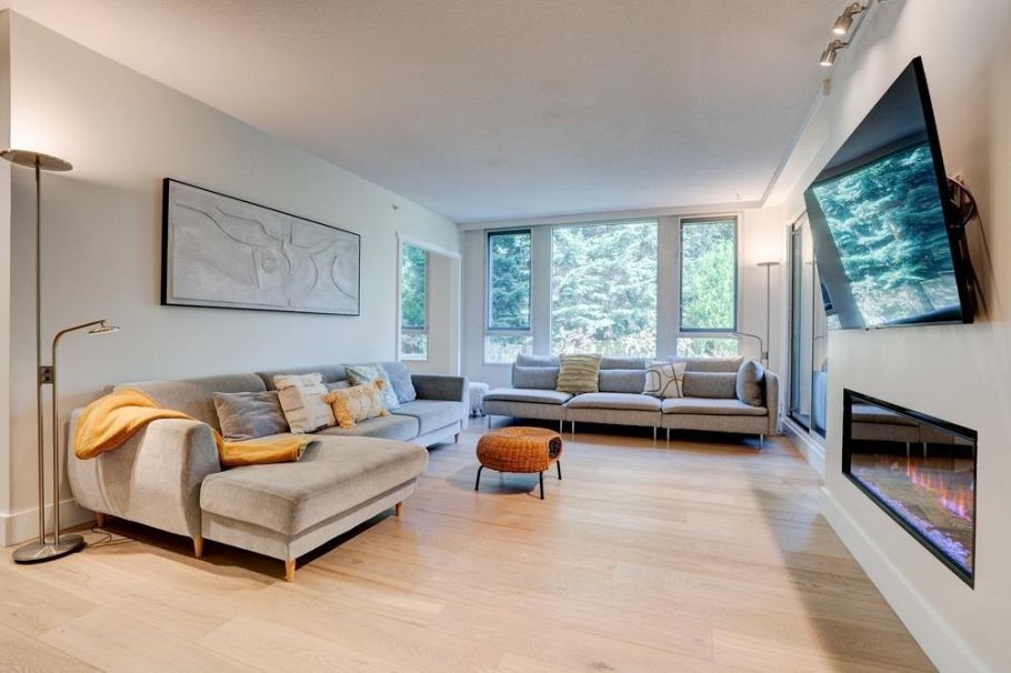 301 5775 Hampton Place Vancouver, BC - 3