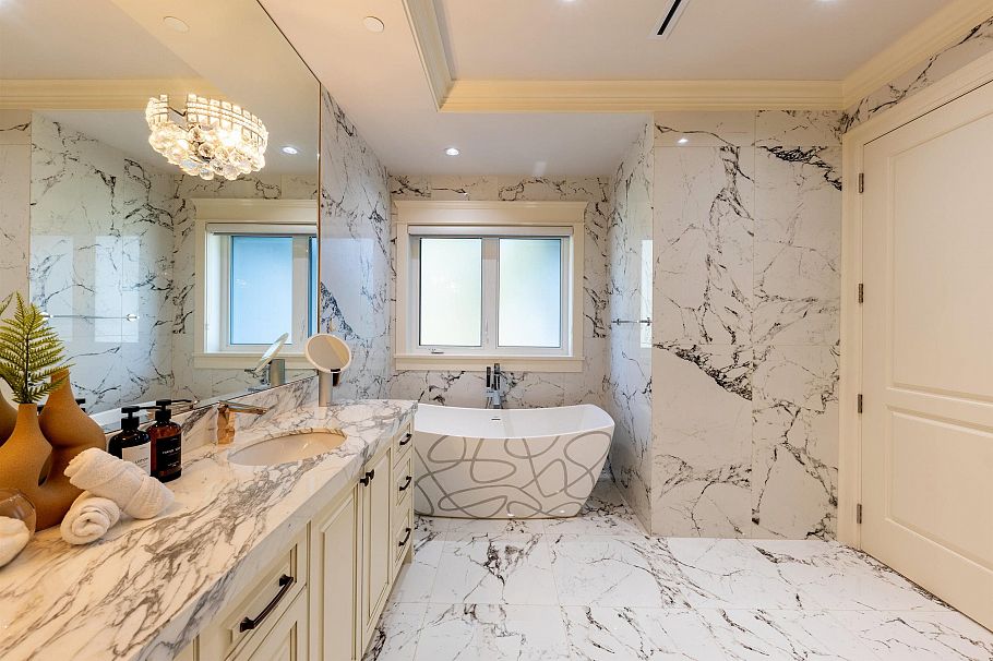 3981 W 35th Avenue Vancouver, BC - 20