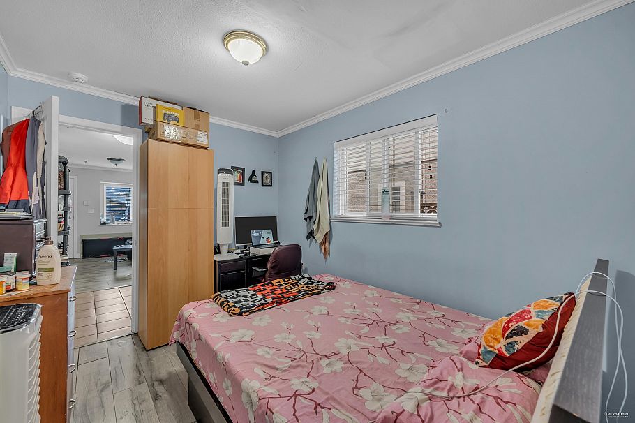 180 E 62nd Avenue Vancouver, BC - 24