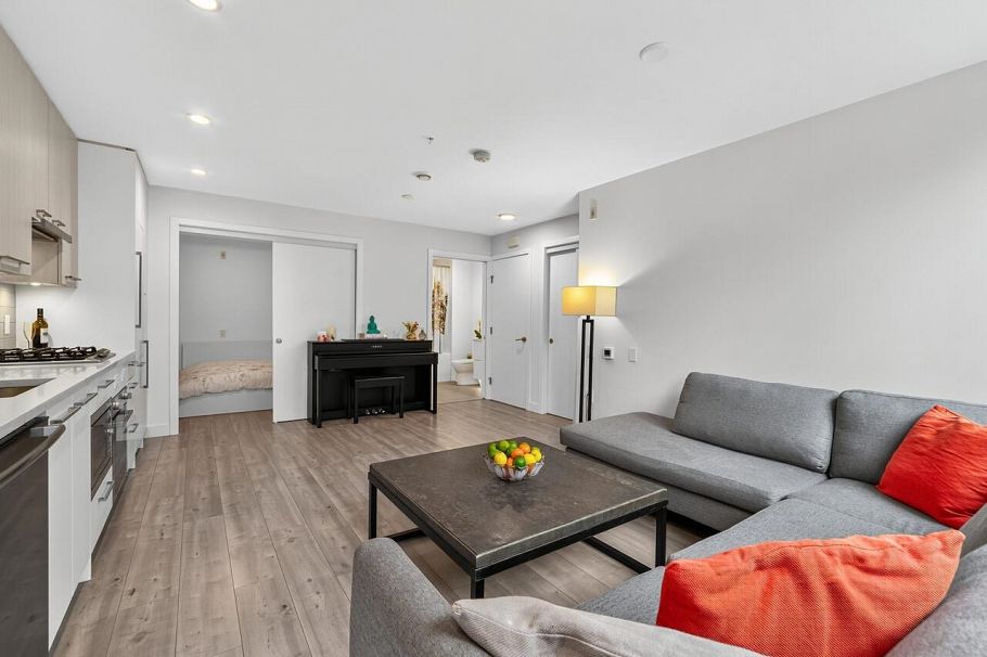 124 2035 Glenaire Drive North Vancouver, BC - 5