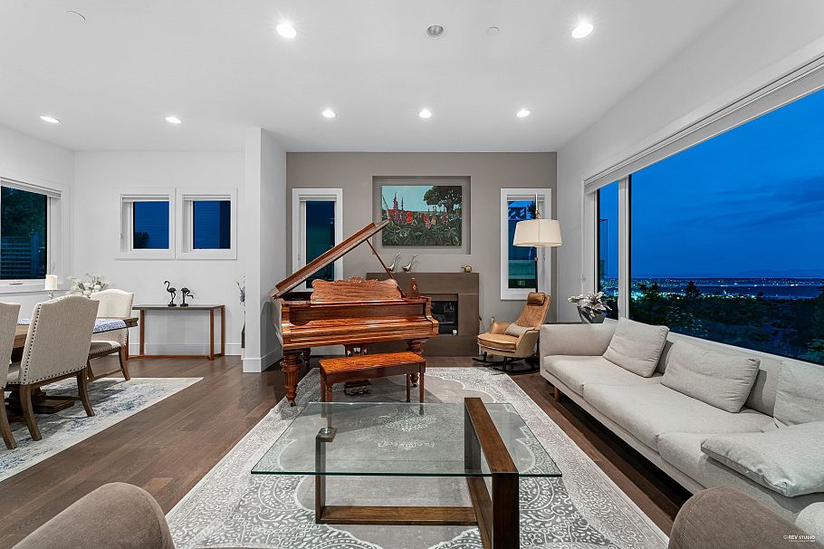 4061 St. Pauls Avenue North Vancouver, BC - 4