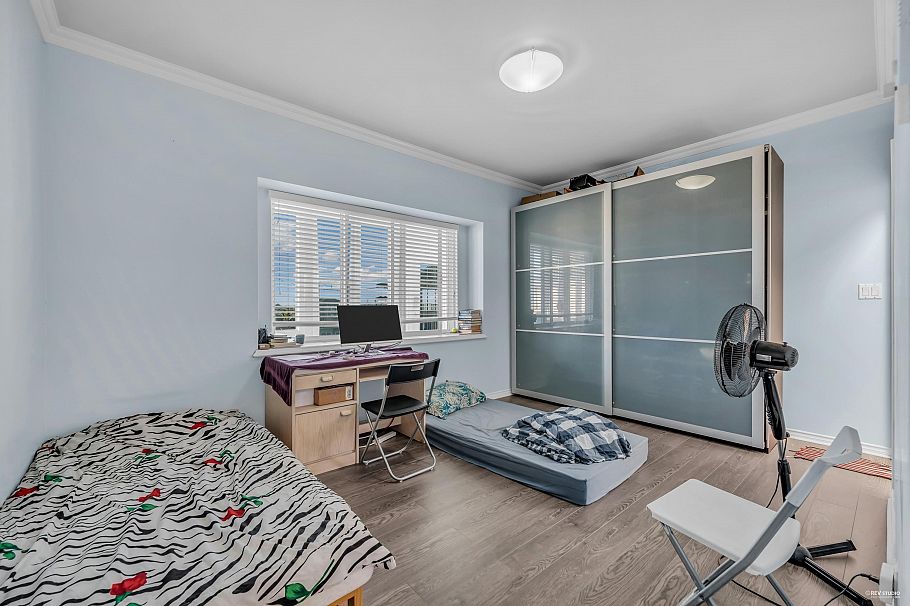 180 E 62nd Avenue Vancouver, BC - 16