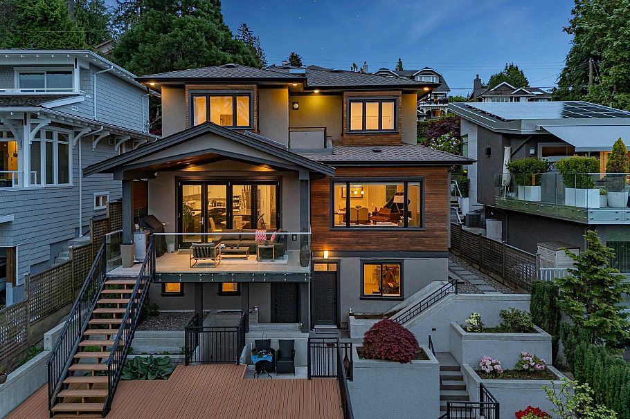 4061 St. Pauls Avenue North Vancouver, BC - 3