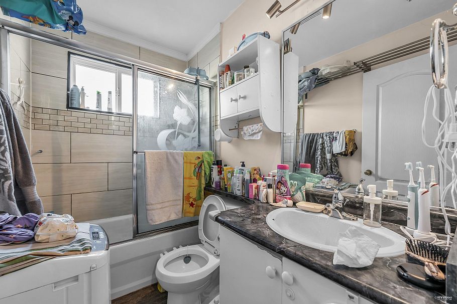 180 E 62nd Avenue Vancouver, BC - 7