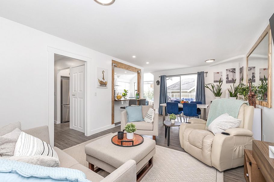 2313 Quayside Court Vancouver, BC - 3