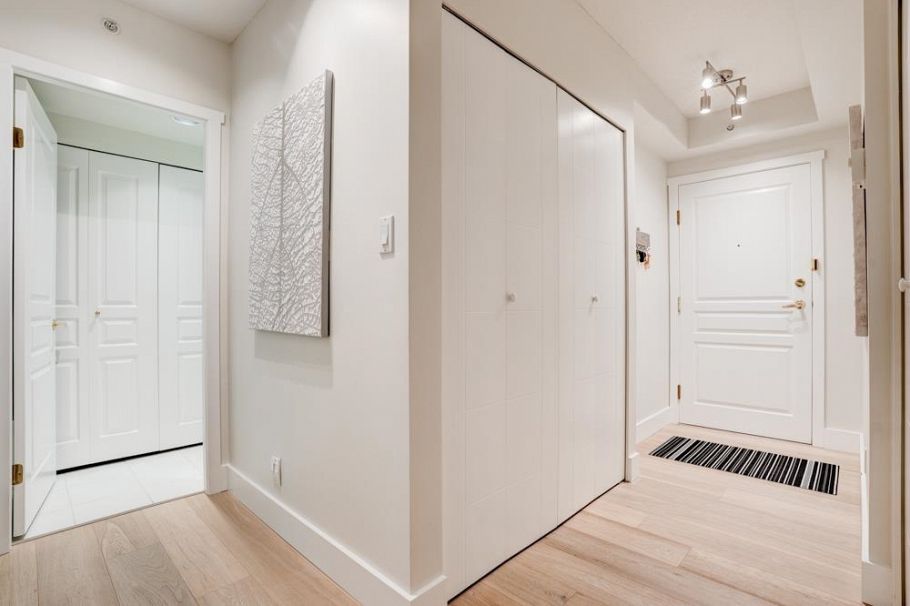 301 5775 Hampton Place Vancouver, BC - 23