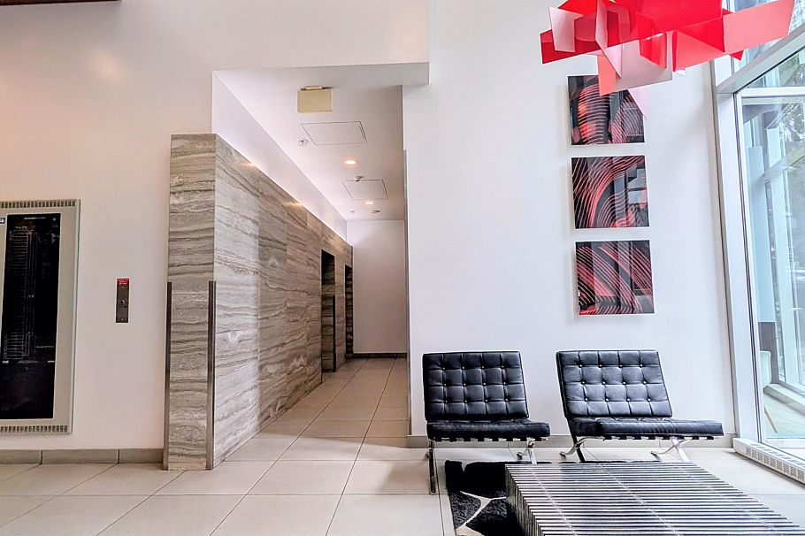 3301 233 Robson Street Vancouver, BC - 4