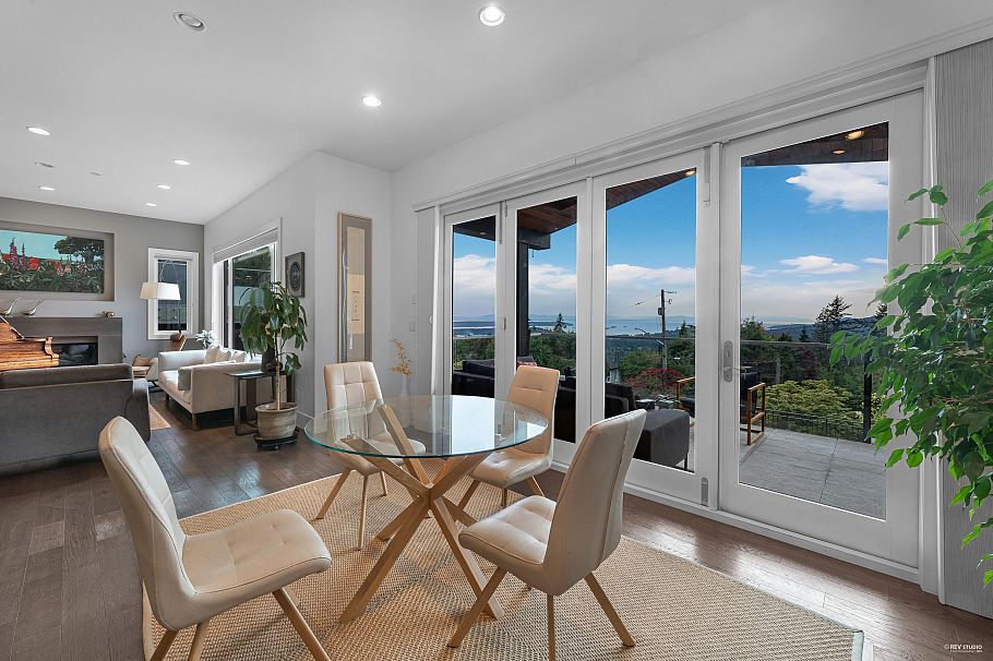 4061 St. Pauls Avenue North Vancouver, BC - 28