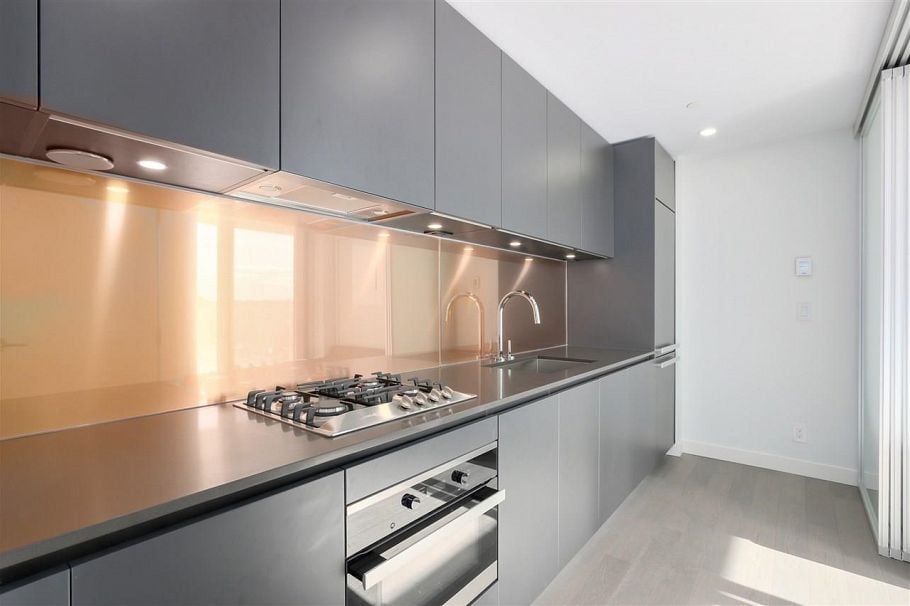 2503 1480 Howe Street Vancouver, BC - 3