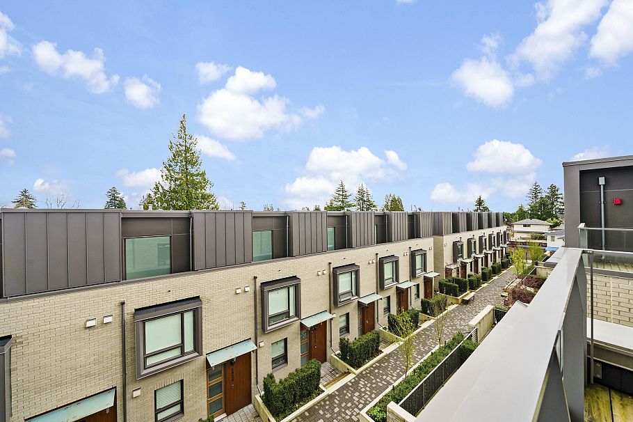 6816 Oak Street Vancouver, BC - 30