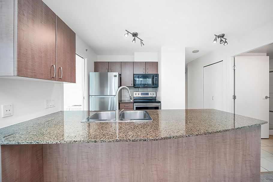 807 610 Granville Street Vancouver, BC - 7