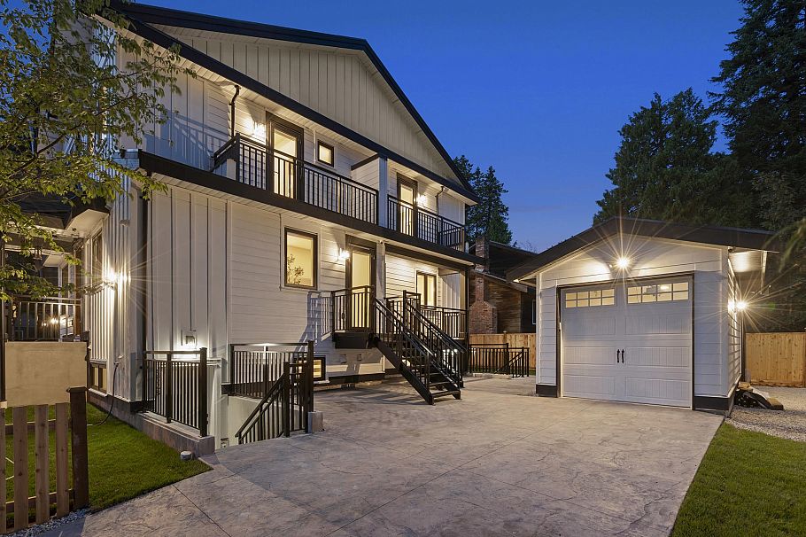 3218 W 39th Vancouver, BC - 3