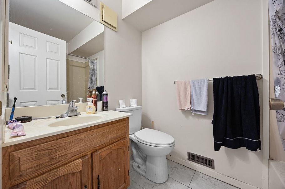 3848 W 38th Avenue Vancouver, BC - 19