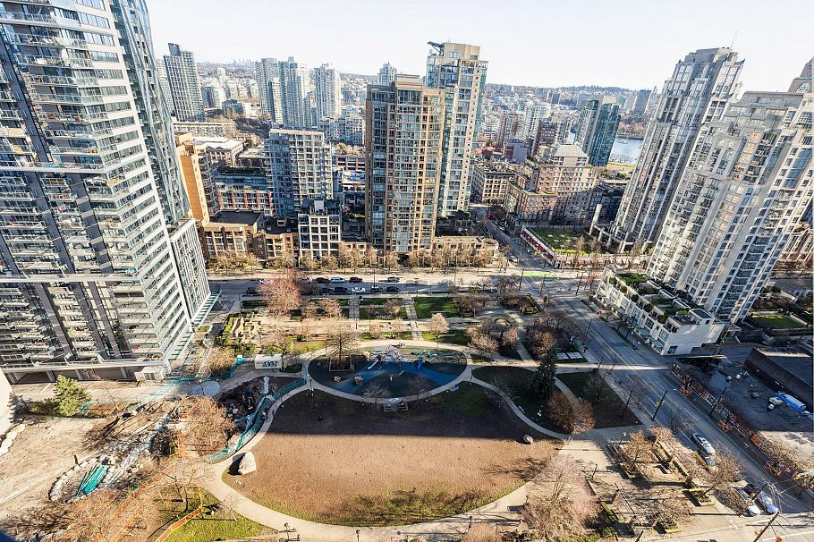 2406 1155 Seymour Street Vancouver, BC - 32