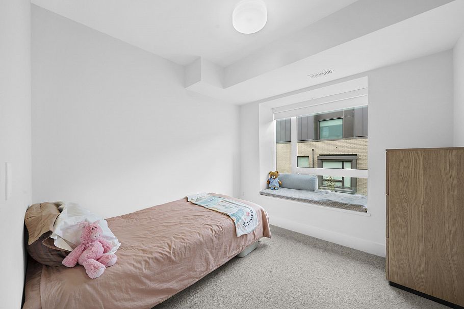 6816 Oak Street Vancouver, BC - 15