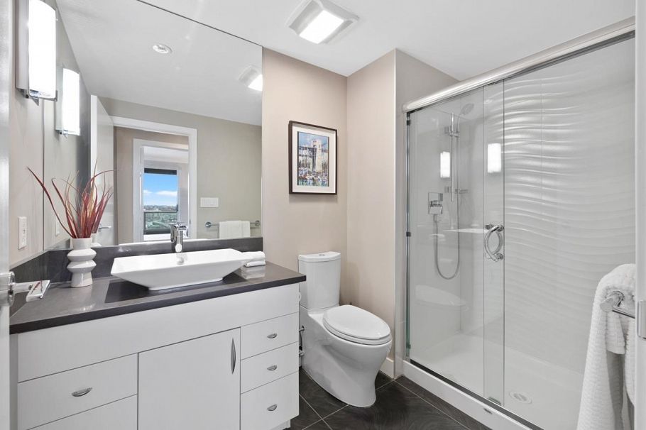 2302 1500 Howe Street Vancouver, BC - 25