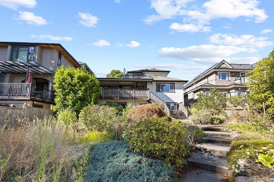 3848 W 38th Avenue Vancouver, BC - 30