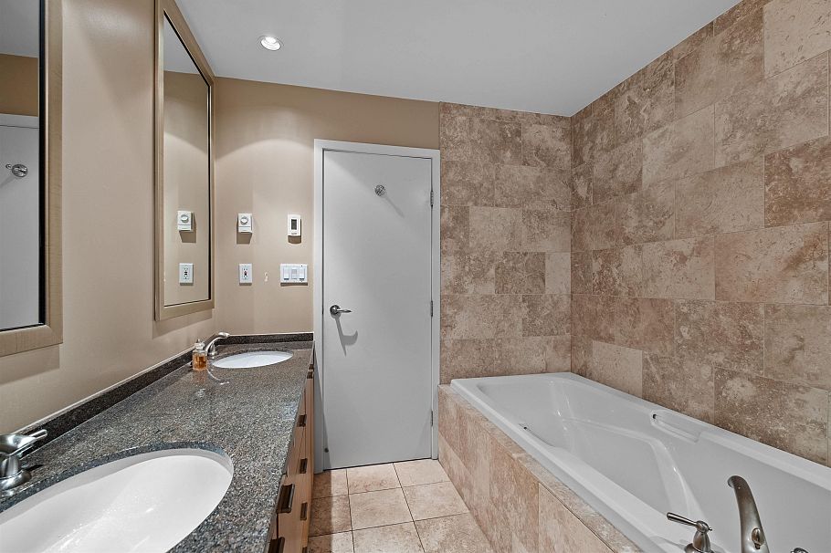 4201 1408 Strathmore Mews Vancouver, BC - 23