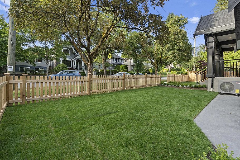 3218 W 39th Vancouver, BC - 5