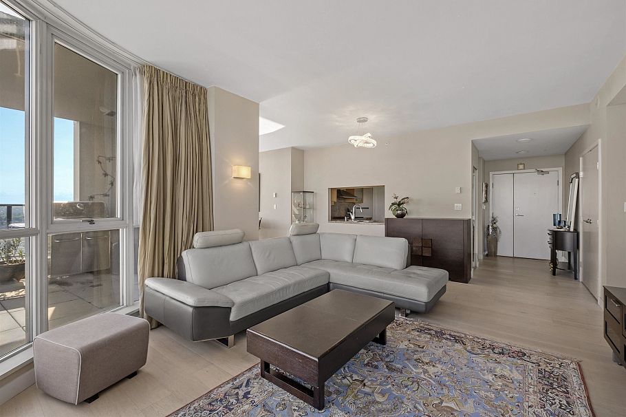 4201 1408 Strathmore Mews Vancouver, BC - 7