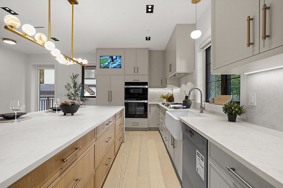 5528 Balaclava Street Vancouver, BC - 17