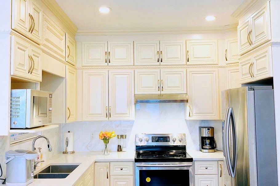 6451 Beatrice Street Vancouver, BC - 5